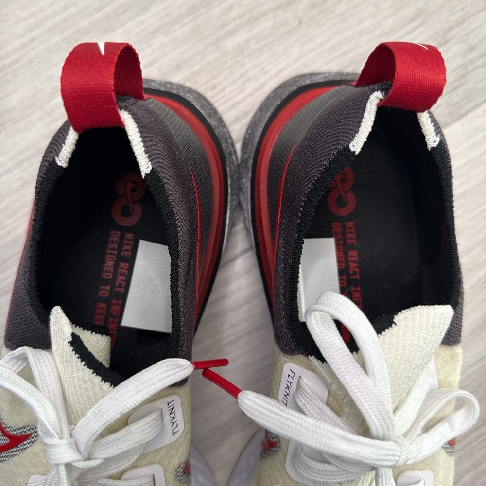 Nike React Infinity Run Flyknit Trainers 👟 - Picture 8 of 8